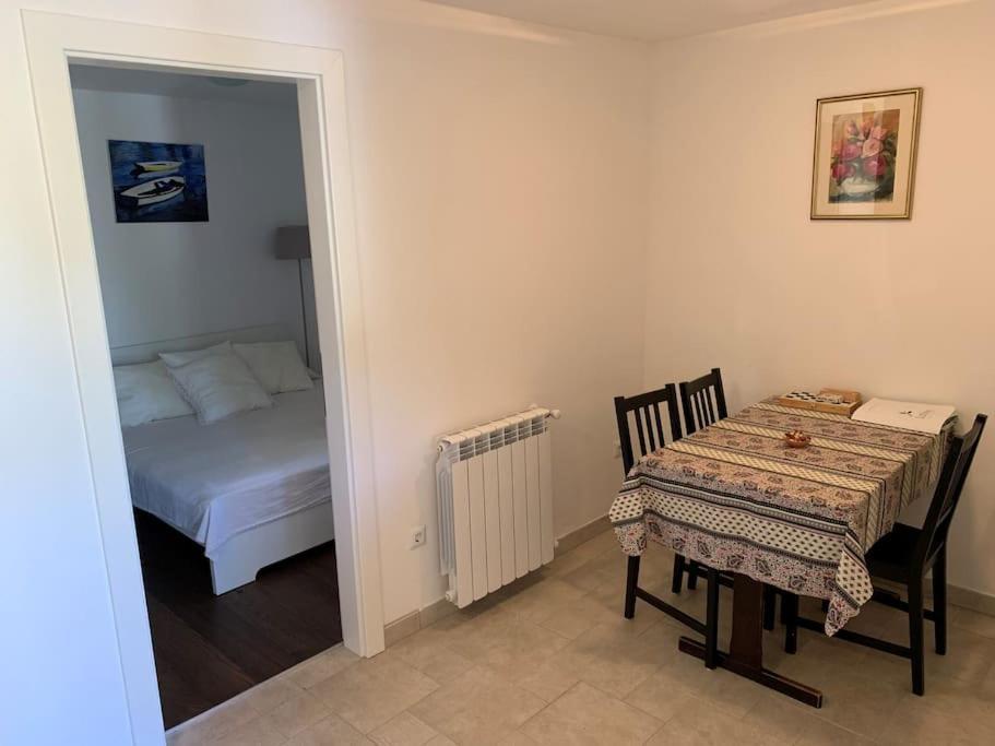 Holiday Apartment Nerezine Dış mekan fotoğraf